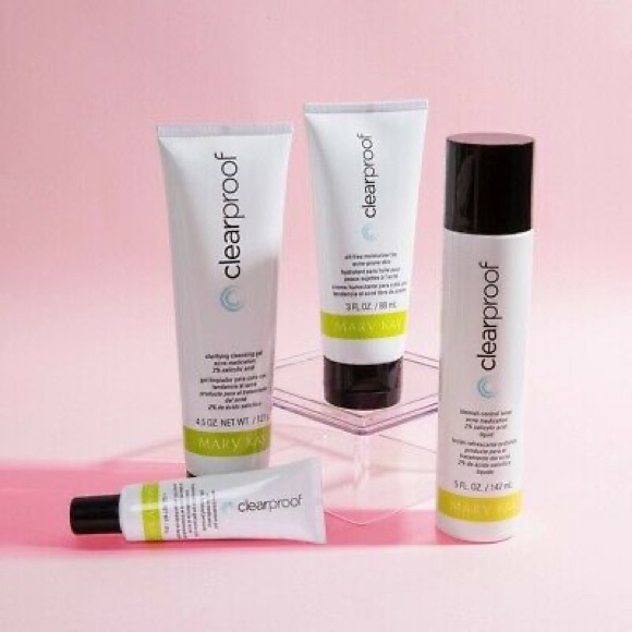 MARY KAY Clear Proof Acne System Set - Picture 6 of 6